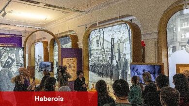 Yaşasın Cumhuriyet!" Sergisi'nde yaz trafiği