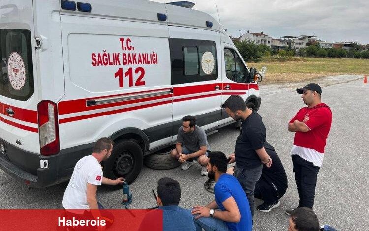 Ambulans sürüş tekniklerini öğrendiler