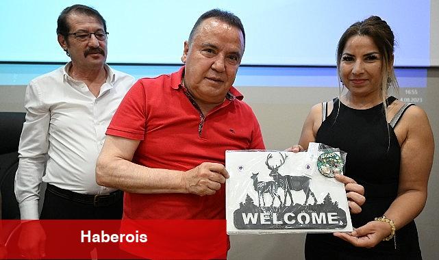 Başkan Böcek Antalya Kanaat Önderleri Platformu'nu ağırladı - Haberois Başkan Böcek Antalya Kanaat Önderleri Platformu'nu ağırladı