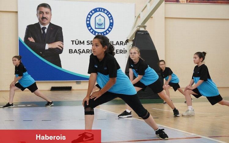 Bursa Yıldırım'da spora yatırım hız kesmiyor - Haberois Bursa Yıldırım'da spora yatırım hız kesmiyor