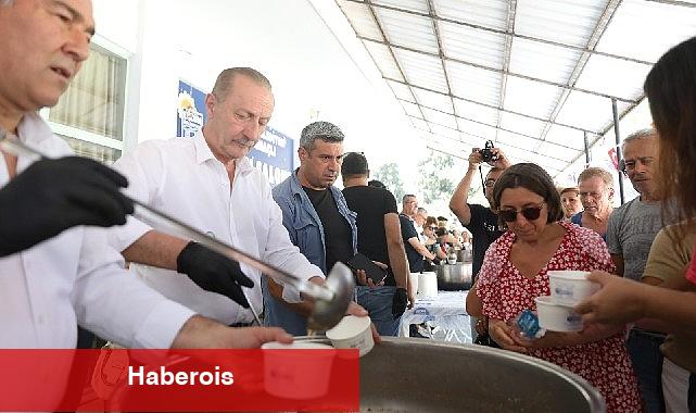 Didim Belediyesi'nden aşure ikramı - Haberois Didim Belediyesi'nden aşure ikramı