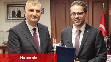 Dışişleri Bakan Yardımcısı Yasin Ekrem Serim, Gölcük Belediye Başkanı Ali Yıldırım Sezer'i makamında ziyaret etti - Haberois Dışişleri Bakan Yardımcısı Yasin Ekrem Serim, Gölcük Belediye Başkanı Ali Yıldırım Sezer'i makamında ziyaret etti