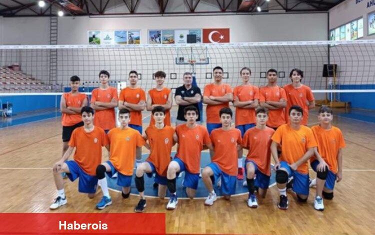 İnegöl Belediyespor voleybolda 4 kategoride yarışacak