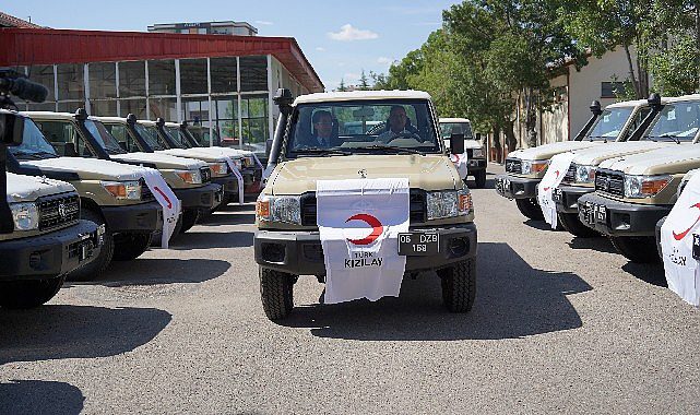 Japon Kızılhaçı'ndan Türk Kızılay'a 30 Arazi Aracı - Haberois Japon Kızılhaçı'ndan Türk Kızılay'a 30 Arazi Aracı