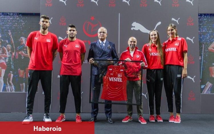 Milli voleybolculara sponsor desteği