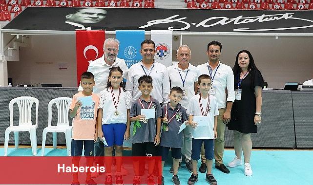 Satranç Tutkunları Aliağa'da Buluştu - Haberois Satranç Tutkunları Aliağa'da Buluştu