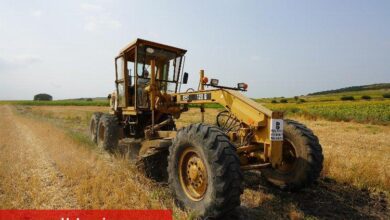 Tarla yolları genişletiliyor