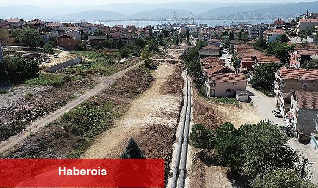 Derince Köprülü Kavşak Çalışmaları kapsamında altyapı hatları deplase ediliyor