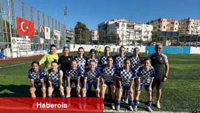 Konak Belediyespor U17 Kız Futbol Takımı şampiyonluk yolunda