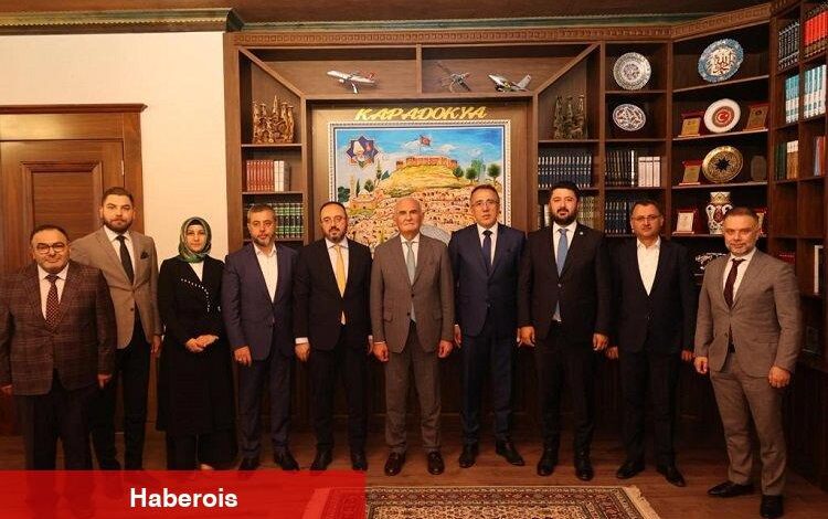 Yusuf Ziya Yılmaz'dan Mehmet Savran'a ziyaret - Haberois Yusuf Ziya Yılmaz'dan Mehmet Savran'a ziyaret