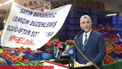 Bakan Bolat, Polatlı'da pazar esnafıyla iftar yaptı