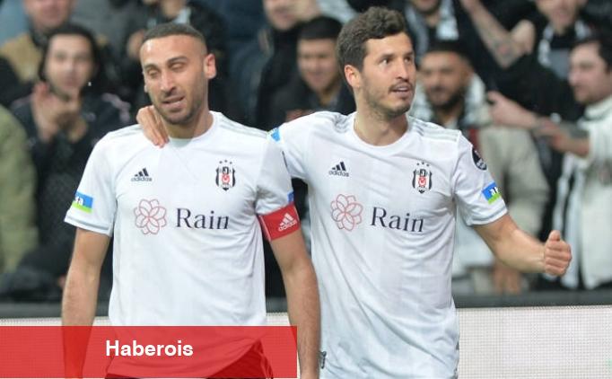 Beşiktaş'ta iki yıldız haber bekliyor