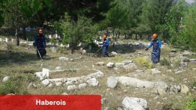 Büyükşehir'den Bayram Öncesi Mezarlık Temizliği