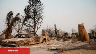 İtfaiyeciler, Eyaletin Kayıtlara Geçen En Büyük Yangını Olan Teksas Yangınını Kontrol Altına Almak İçin Acele Ediyor - Haberois İtfaiyeciler, Eyaletin Kayıtlara Geçen En Büyük Yangını Olan Teksas Yangınını Kontrol Altına Almak İçin Acele Ediyor