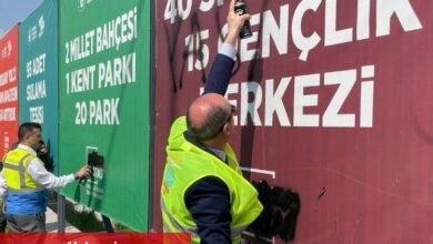 İYİ Parti'den Bursa'da sprey boyalı protesto