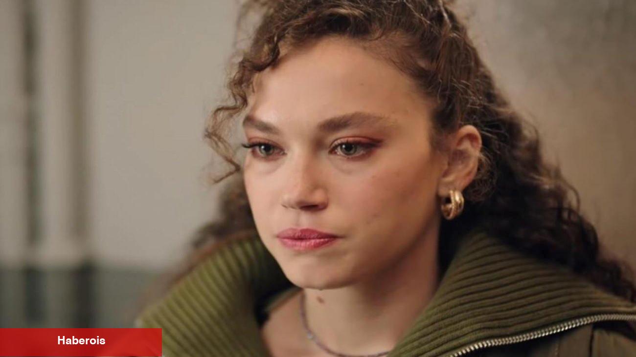 Melisa Şenolsun'un davet üslubu olay oldu! Kıyafetindeki ayrıntıya dikkat