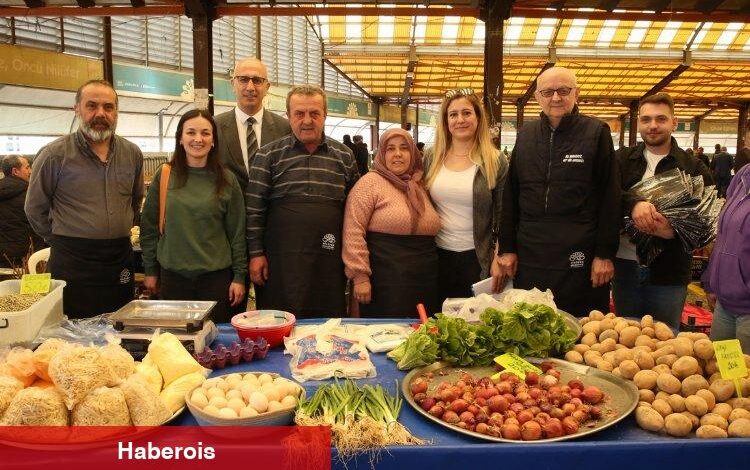 Nilüfer Belediyesi üretici esnafa pazar önlüğü dağıttı - Haberois Nilüfer Belediyesi üretici esnafa pazar önlüğü dağıttı