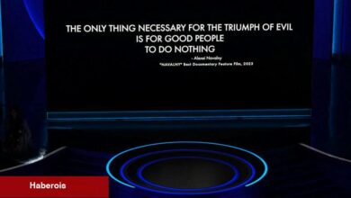 Oscar'ların Anma Bölümünde Büyük Sinema Oyuncuları Arasındaki Aleksei Navalny Onurlandırıldı - Haberois Oscar'ların Anma Bölümünde Büyük Sinema Oyuncuları Arasındaki Aleksei Navalny Onurlandırıldı