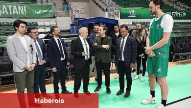 Şadi Özdemir Bursaspor Basketbol Takımı'nı antrenmanda izledi