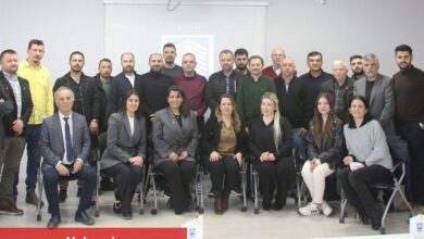 YDKBD Bursa Şubesi'nde Esra İnhanlı'ya güvenoyu