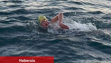 Yüzücü Aysu Türkoğlu, Cook Boğazı geçişine başladı