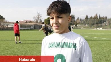 Zelzelede annesini kaybeden Enes, futbolla tekrar yaşama tutundu - Haberois Zelzelede annesini kaybeden Enes, futbolla tekrar yaşama tutundu
