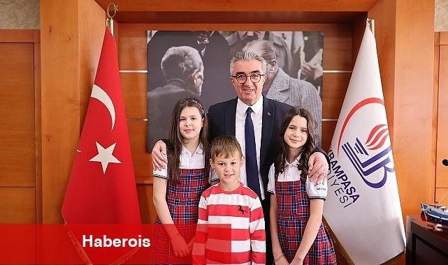 23 Nisan Bayrampaşa'da da büyük bir coşku ve neşeyle kutlandı - Haberois 23 Nisan Bayrampaşa'da da büyük bir coşku ve neşeyle kutlandı