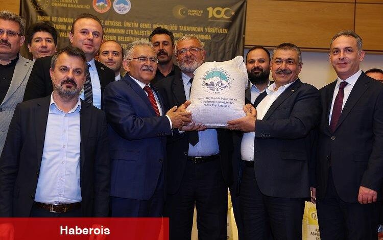 Başkan Büyükkılıç’tan çiftçiye 18 milyon TL'lik destek - Haberois Başkan Büyükkılıç’tan çiftçiye 18 milyon TL'lik destek