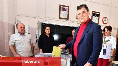 Başkan Cemil Tugay İzmir Tabip Odası seçimlerinde oyunu kullandı