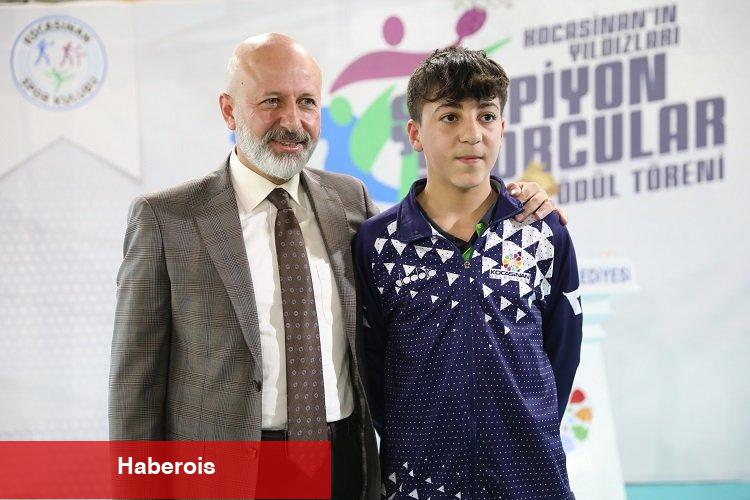 Başkan Çolakbayrakdar: “Dünya şampiyonluklarına yelken açıyoruz”