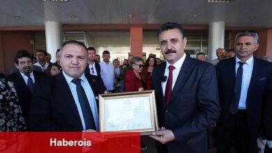 Dikili Belediye Başkanı Adil Kırgöz Mazbatasını Aldı - Haberois Dikili Belediye Başkanı Adil Kırgöz Mazbatasını Aldı