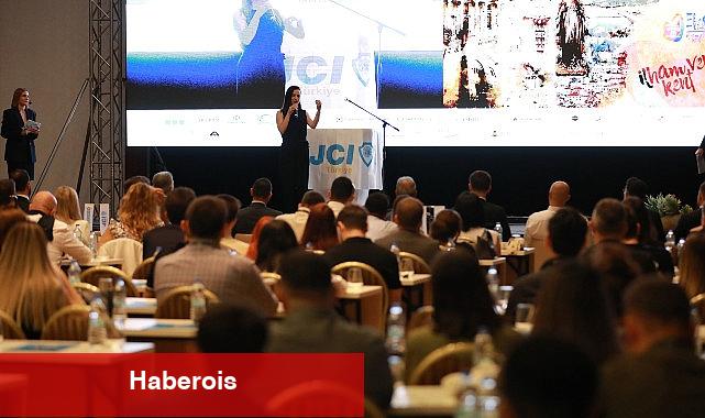 Dünyanın en büyük sivil toplum ağlarından biri olan JCI (Junior Chamber International ) tarafından düzenlenen Yaratıcı Liderlik Zirvesi Efes Selçuk'ta başladı - Haberois Dünyanın en büyük sivil toplum ağlarından biri olan JCI (Junior Chamber International ) tarafından düzenlenen Yaratıcı Liderlik Zirvesi Efes Selçuk'ta başladı