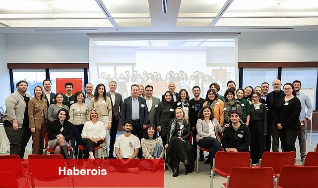 Gençler, Akbanklı Liderlere İlham Vermeye Devam Ediyor - Haberois Gençler, Akbanklı Liderlere İlham Vermeye Devam Ediyor
