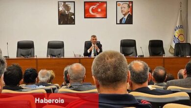 Gölcük Belediye Başkanı Ali Yıldırım Sezer, 31 Mart'ta düzenlenen yerel seçimlerin ardından mazbatalarını alan muhtarlara başarılar diledi - Haberois Gölcük Belediye Başkanı Ali Yıldırım Sezer, 31 Mart'ta düzenlenen yerel seçimlerin ardından mazbatalarını alan muhtarlara başarılar diledi