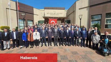Gölcük'te düzenlenen Kent Bayramlaşması toplumun her kesiminden temsilciler vatandaşların geniş katılımı ile gerçekleştirildi - Haberois Gölcük'te düzenlenen Kent Bayramlaşması toplumun her kesiminden temsilciler vatandaşların geniş katılımı ile gerçekleştirildi