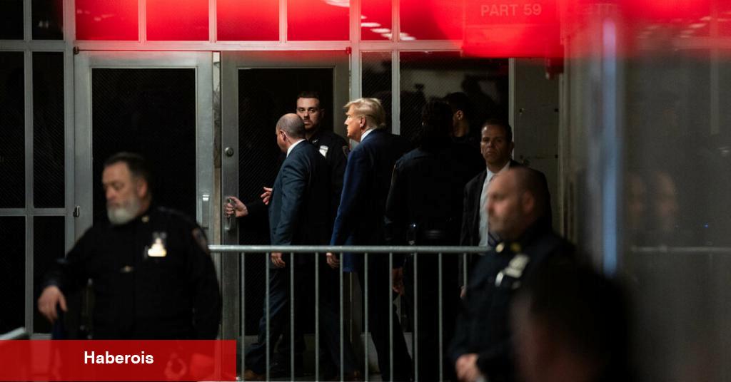 Görevden Alınan Trump Jüri Üyeleri Yoğun Günleri Göz Kamaştıran Bir Spot Işığında Anlatıyor
