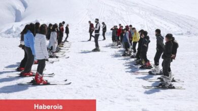 Hakkari'de 3 bin 200 öğrenciye kayak eğitimi verildi