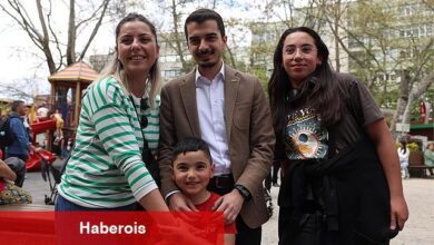 Hüseyin Can Güner Vatandaşlarla Bayramlaştı - Haberois Hüseyin Can Güner Vatandaşlarla Bayramlaştı