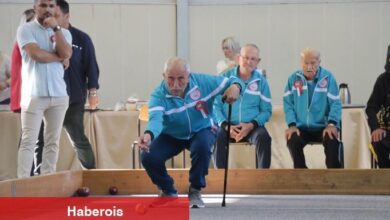 Huzurevi bocce grupları tatil yaptıkları Alanya'da turnuvada karşılaştı