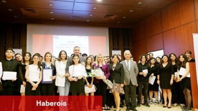 İzmir Ümran Baradan Güzel Sanatlar Lisesi öğrencilerinden "Solo Konser"