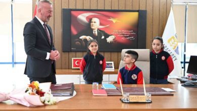 Karacabey’de başkanlık koltuğuna Baran oturdu - Haberois Karacabey’de başkanlık koltuğuna Baran oturdu