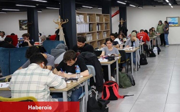 Kayseri'de 7/24 kütüphane tam not aldı - Haberois Kayseri'de 7/24 kütüphane tam not aldı