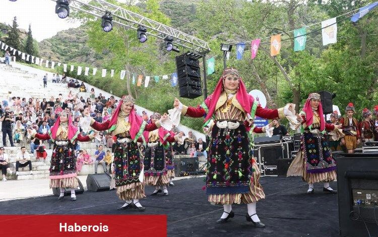 Manisa’da çifte bayram