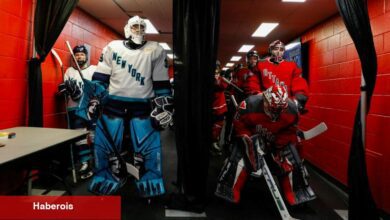 New York'un En Yeni Hokey Takımında İsim ve Ev Buzundan Başka Her Şey Var