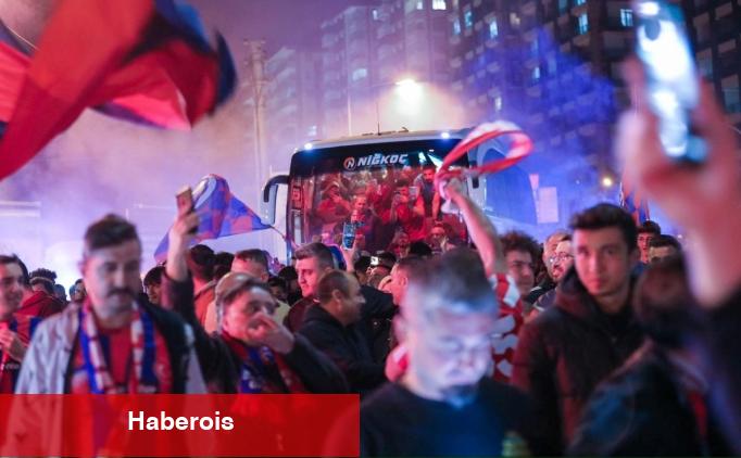 Niğde'de şampiyonluk coşkusu - Haberois Niğde'de şampiyonluk coşkusu