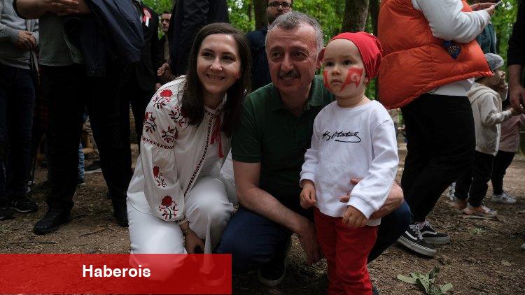 Ormanya'da 10. yıl marşı yankılandı - Haberois Ormanya'da 10. yıl marşı yankılandı