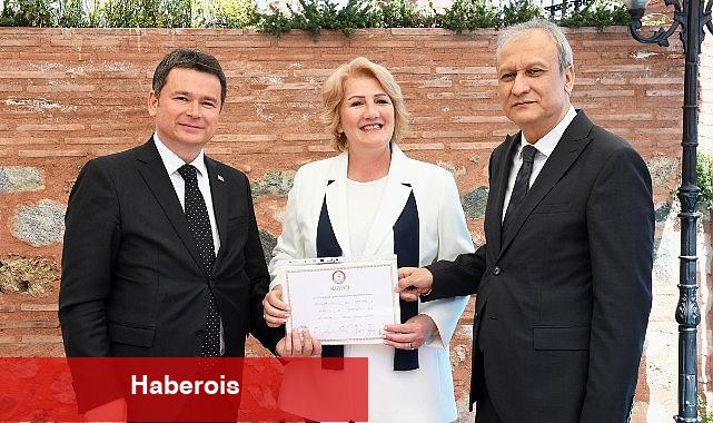 Osmangazili muhtarlar mazbatalarını aldı