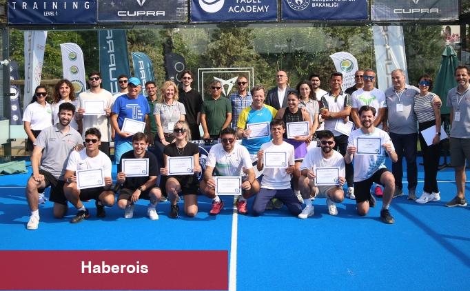 Padel oyuncuları sertifikalarını aldı