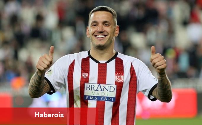 Rey Manaj, Sivasspor tarihine geçti - Haberois Rey Manaj, Sivasspor tarihine geçti