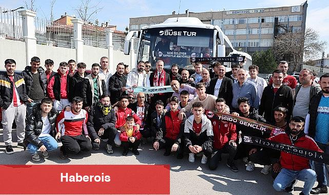 Sivas Belediye Başkanı Dr. Adem Uzun, deplasmanda oynanacak Trabzonspor-Sivasspor karşılaşması öncesi kırmızı beyazlı taraftarları Trabzon'a yolcu etti - Haberois Sivas Belediye Başkanı Dr. Adem Uzun, deplasmanda oynanacak Trabzonspor-Sivasspor karşılaşması öncesi kırmızı beyazlı taraftarları Trabzon'a yolcu etti